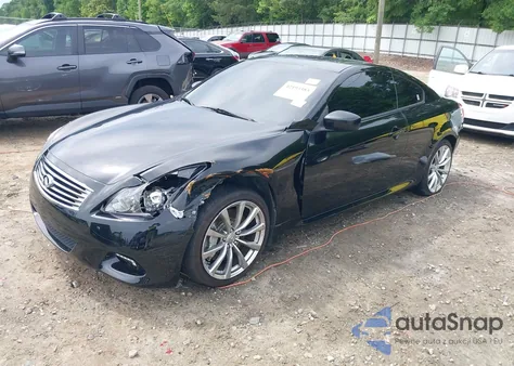 2010 Infiniti G37 Journey z USA, uszkodzony, nr VIN JN1CV6EK8AM104308